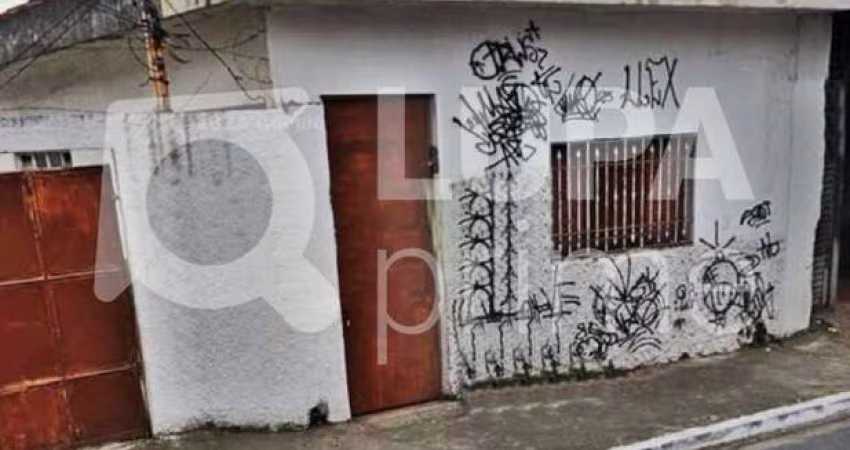 TERRENO COM 600M² DE ÁREA CONSTRUÍDA À VENDA NA VILA ISOLINA MAZZEI