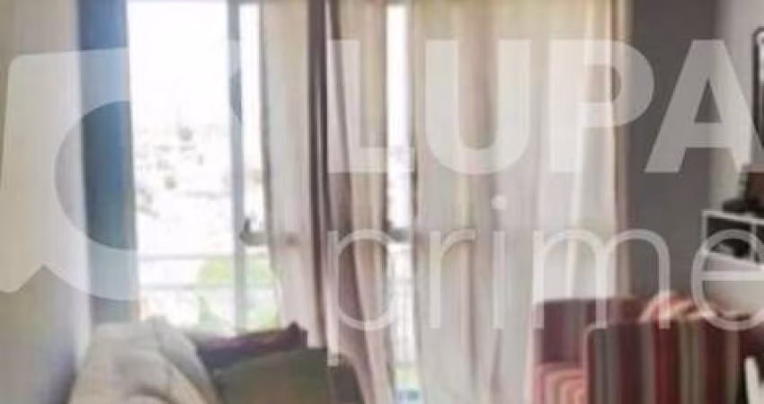 APARTAMENTO COM 2 QUARTOS E 1 VAGA DE GARAGEM À VENDA NA CASA VERDE