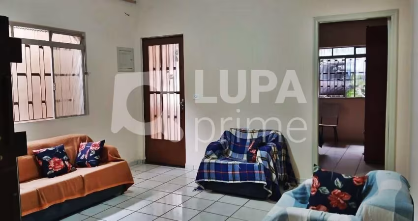 CASA COM 3 QUARTOS E 2 VAGAS DE GARAGEM À VENDA NA VILA MARIA