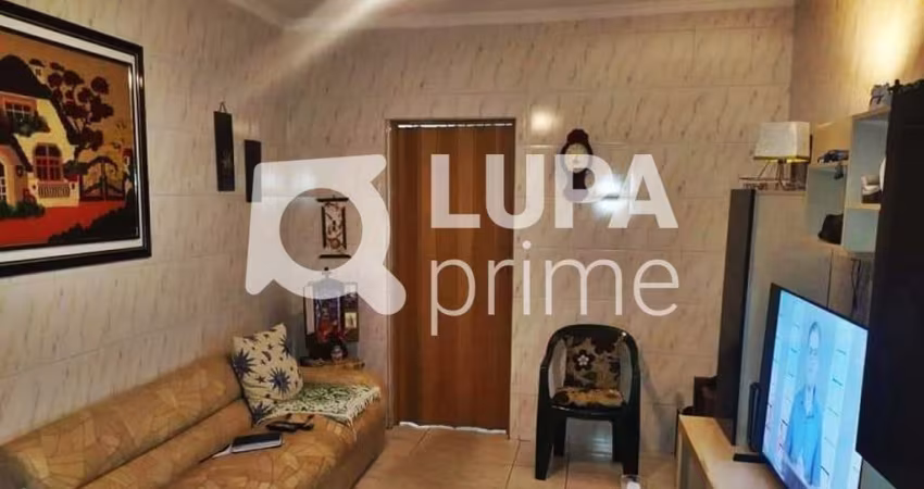 CASA COM 3 QUARTOS E 1 VAGA DE GARAGEM À VENDA NA VILA EDE