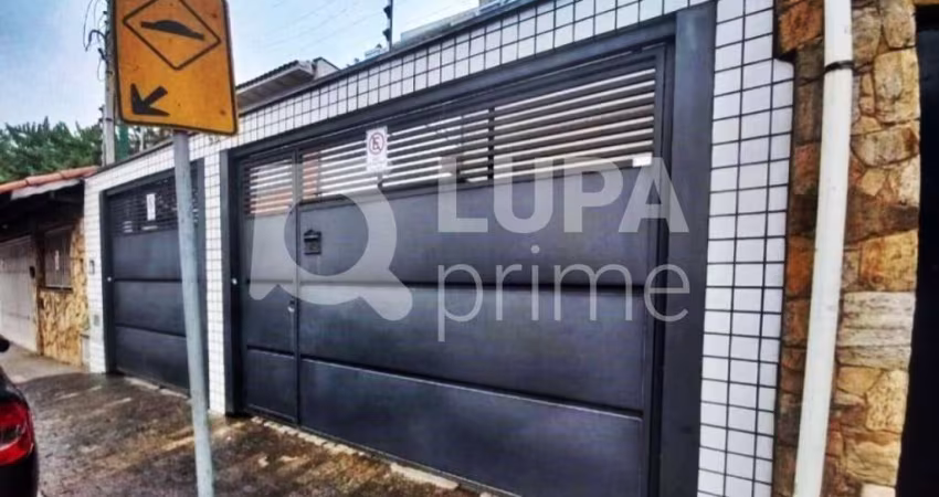 CASA COM 3 QUARTOS E 5 VAGAS DE GARAGEM À VENDA NO TATUAPÉ