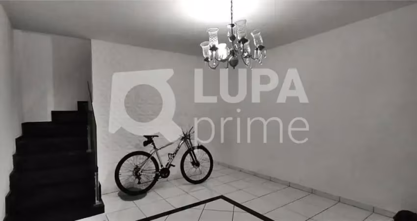 Casa com 4 quartos e 2 vagas de garagem à venda na vila maria