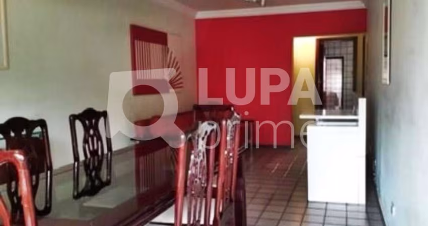 APARTAMENTO COM 3 QUARTOS E 2 VAGAS DE GARAGEM PARA LOCAÇÃO NA ÁGUA FRIA