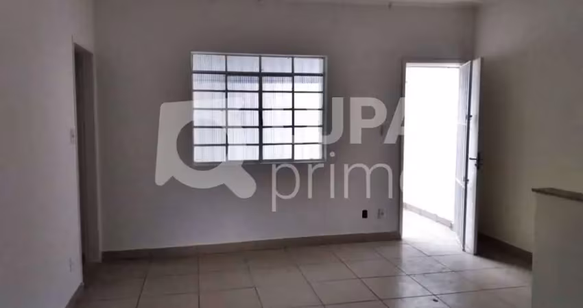 Casa com 2 quartos para alugar na Rua Chico Pontes, 1793, Vila Guilherme, São Paulo