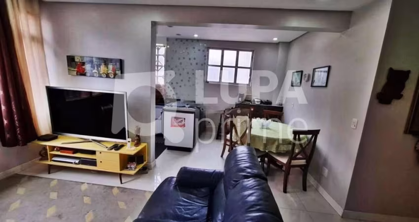 APARTAMENTO COM 2 QUARTOS E 1 VAGA DE GARAGEM À VENDA EM SANTOS