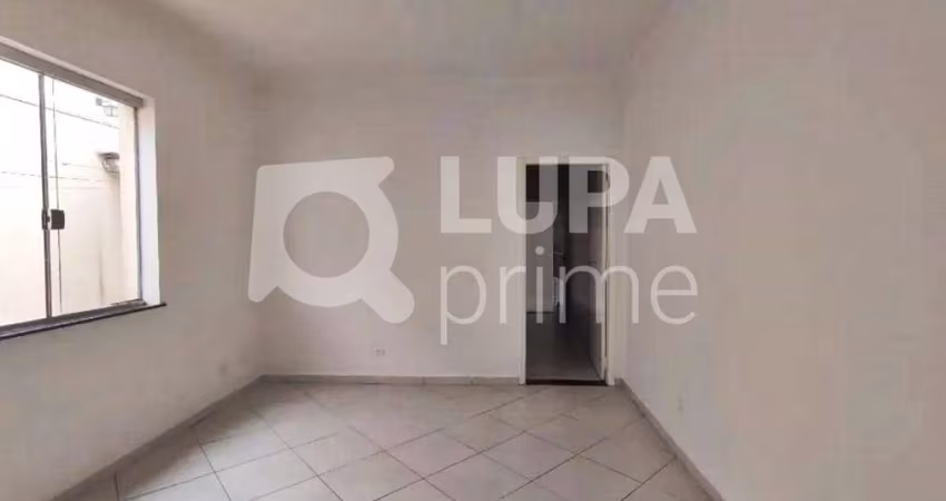 CASA PARA RENDA À VENDA EM SANTANA