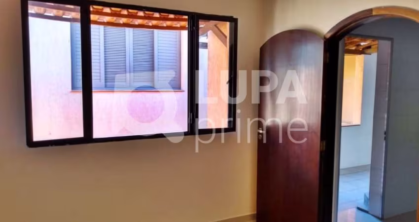 CASA COM 1 QUARTO PARA LOCAÇÃO NA VILA MEDEIROS