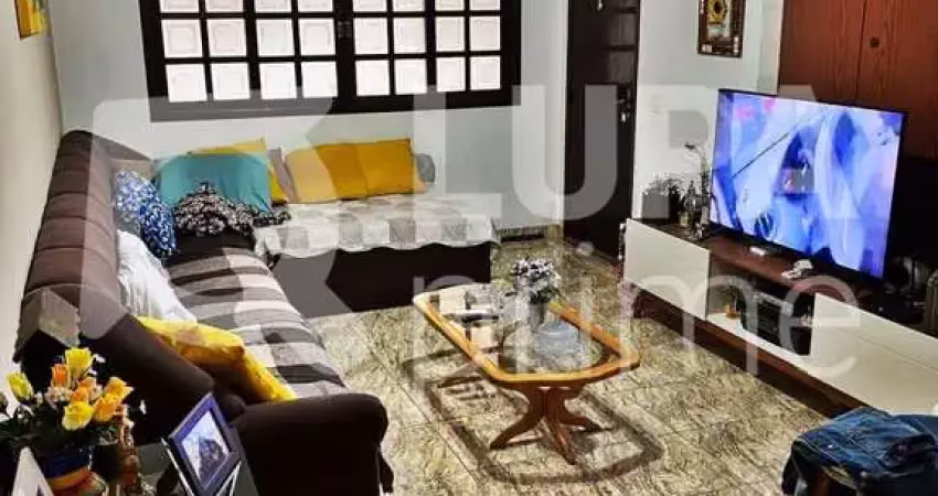 CASA COM 3 QUARTOS E 2 VAGAS DE GARAGEM À VENDA NO JARDIM BRASIL