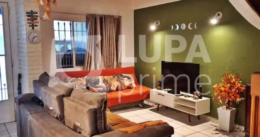 Casa com 3 quartos e 1 vaga de garagem à venda em santana