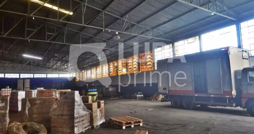 Galpão comercial com 1.300m² para locação em guarulhos