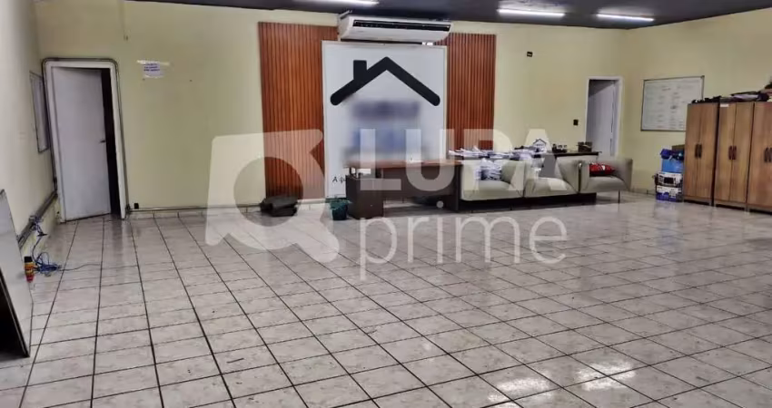 Prédio com 6 salas à venda na Avenida Cruzeiro do Sul, 2160, Santana, São Paulo