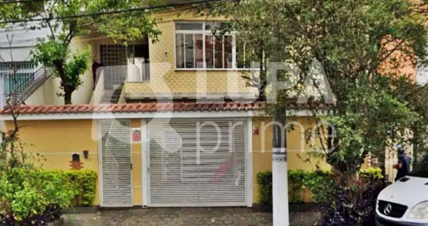 Casa com 4 quartos e 4 vagas de garagem para locação na vila maria alta