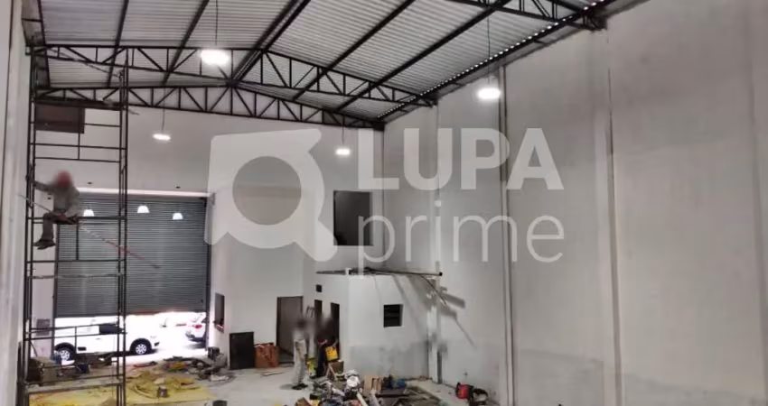 Galpão comercial com 400m² para locação na vila maria