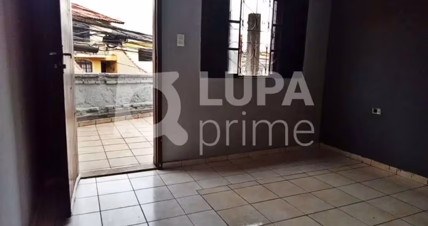 Casa com 2 quartos para alugar na Rua Kobe, 1113, Vila Maria, São Paulo