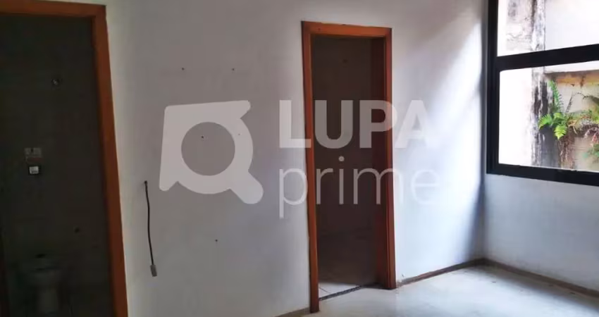 Ponto comercial para alugar na Rua Alfredo Pujol, 316, Santana, São Paulo