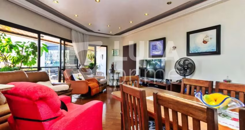 Apartamento com 3 quartos e 2 vagas de garagem à venda em santana