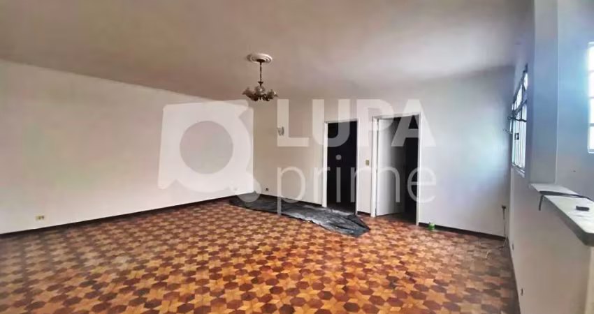 Casa com 2 quartos e 1 vaga de garagem para locação na vila maria