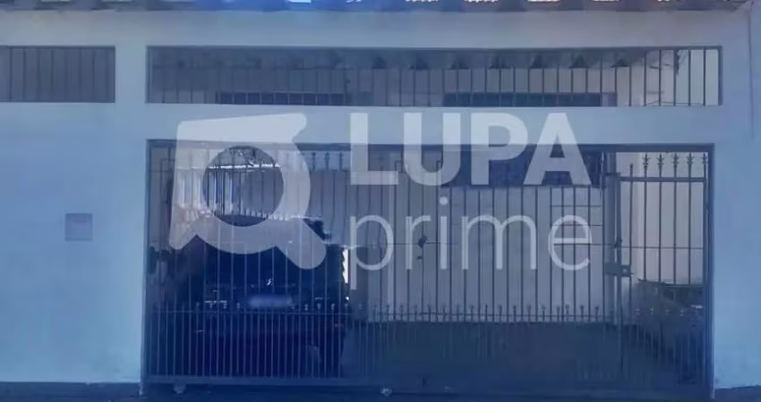 Casa com 3 quartos e 4 vagas de garagem à venda na vila medeiros