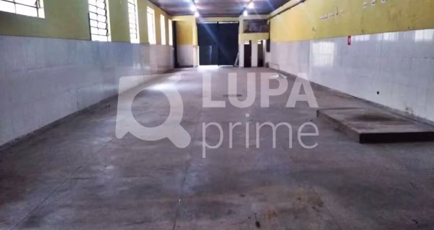 Galpão comercial com 745m² de área construída para locação na casa verde alta