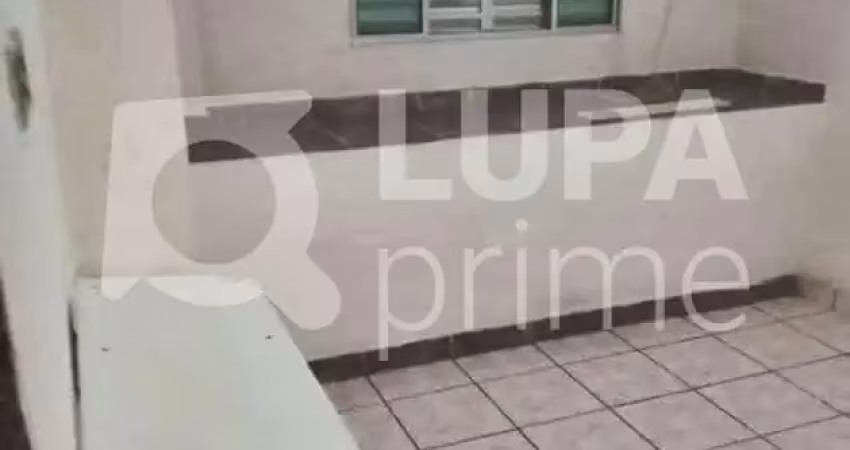 Casa com 1 quarto e 1 vaga de garagem para locação na vila medeiros