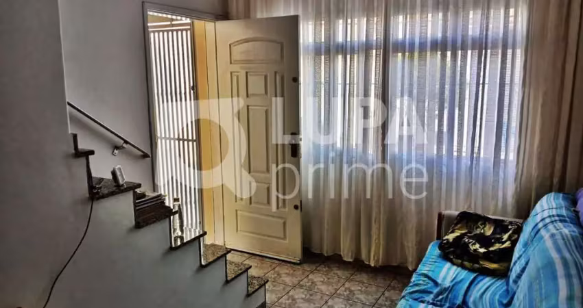 Casa com 2 quartos e 5 vagas de garagem à venda na cachoeirinha