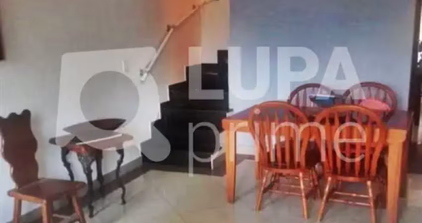 Casa com 3 quartos e 2 vagas de garagem à venda na parada inglesa