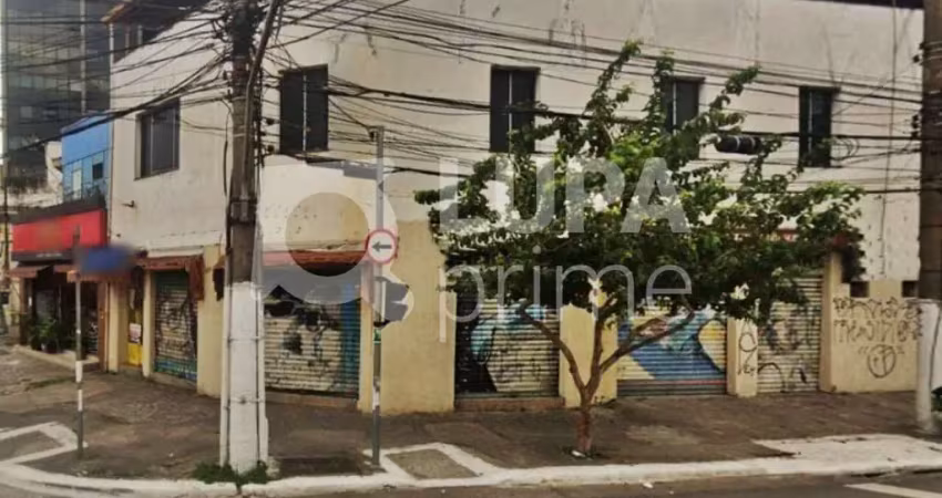 Prédio comercial com 339m² de área construída à venda em santana