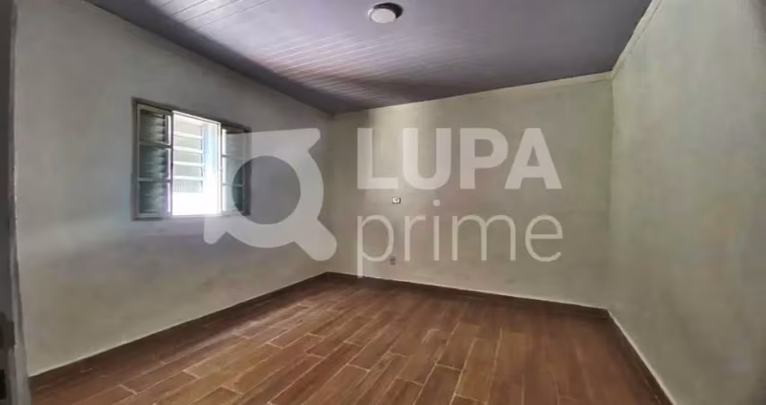 Casa com 1 quarto e 1 vaga de garagem para locação na vila medeiros