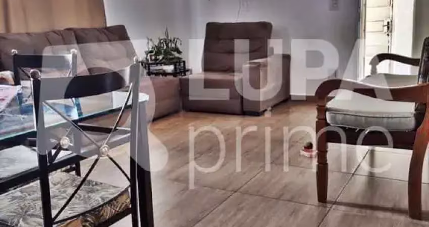 Casa com 4 quartos e 2 vagas de garagem à venda no parque novo mundo