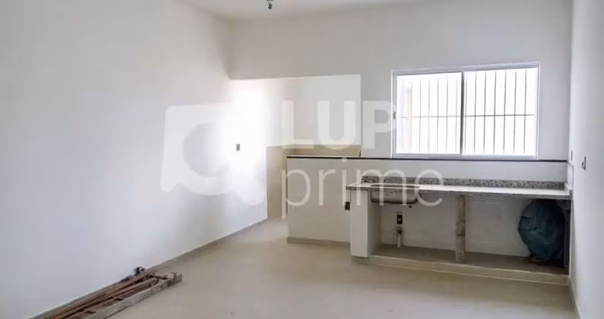 Casa com 3 quartos e 3 vagas de garagem para locação na vila maria alta