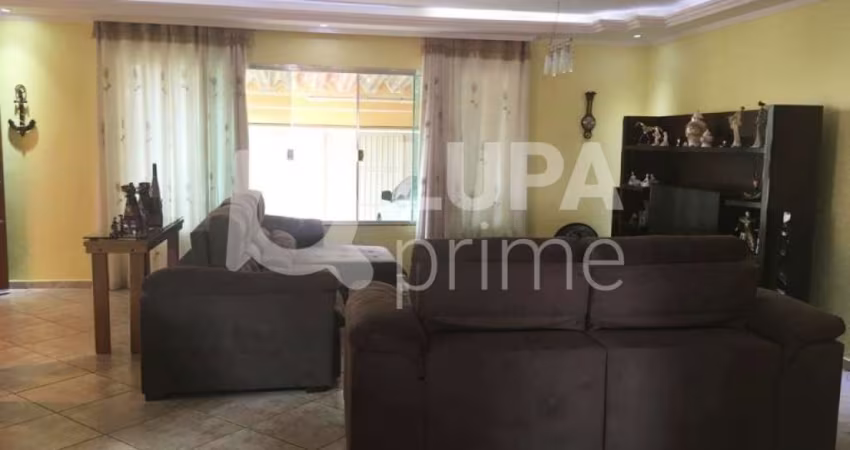 SOBRADO COM 4 QUARTOS E 3 VAGAS DE GARAGEM PARA VENDA, 275 M², VILA MARIA, SÃO PAULO