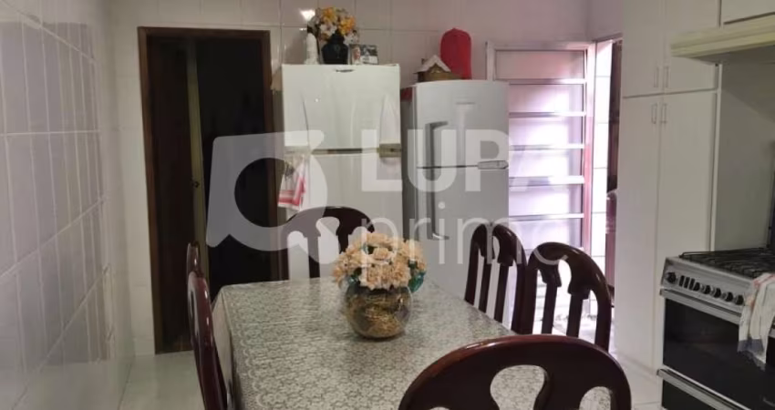 SOBRADO COM 3 QUARTOS E 2 VAGAS DE GARAGEM PARA VENDA, VILA SABRINA, SÃO PAULO