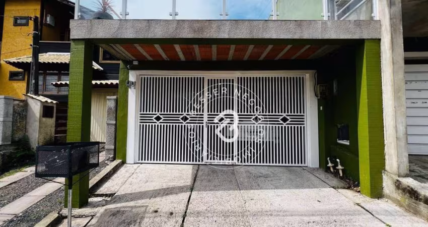 Casa com 2 dormitórios à venda, 139 m² por R$ 370.000,00 - Lomba da Palmeira - Sapucaia do Sul/RS