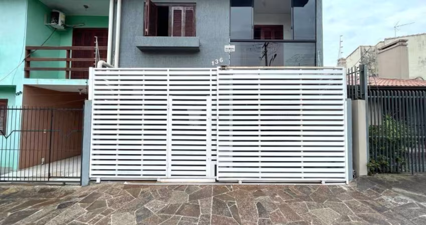 Sobrado com 2 dormitórios à venda, 96 m² por R$ 349.000,00 - Centro - Sapucaia do Sul/RS
