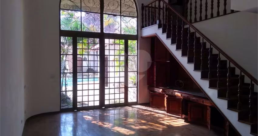 Sobrado com 4 quartos à venda em Vila Carrão - SP