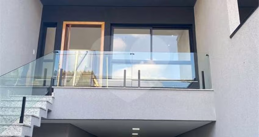 Sobrado com 3 quartos à venda em Vila Carrão - SP