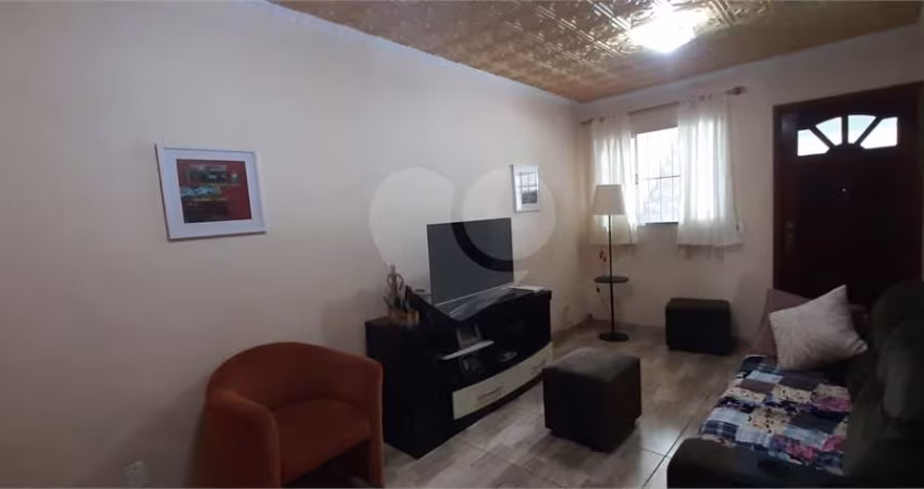 Sobrado com 4 quartos à venda em Parque Residencial Oratorio - SP