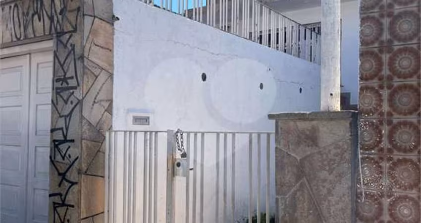 Casa térrea com 2 quartos à venda em Vila Darli - SP