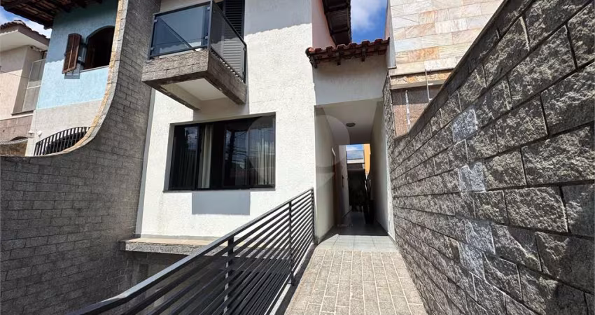 Sobrado com 3 quartos à venda em Vila Ema - SP