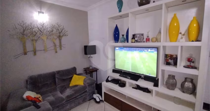 Sobrado com 3 quartos à venda em Vila Carrão - SP