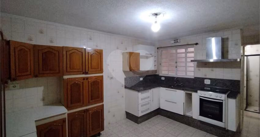 Casa de vila com 2 quartos à venda em Vila Carrão - SP