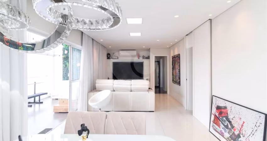 Apartamento com 3 quartos à venda em Jardim Avelino - SP