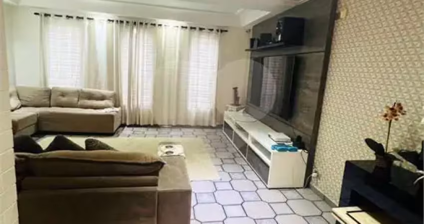Casa com 3 quartos à venda na Rua Galeão, Vila Nova, São Paulo