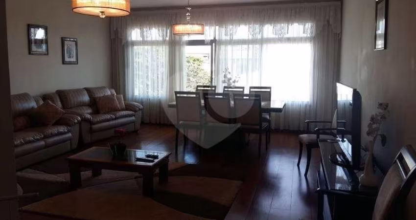 Sobrado com 3 quartos à venda em Jardim Avelino - SP
