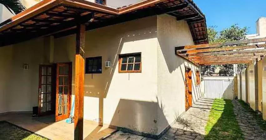 Localização privilegiada: sua casa na praia do morro, guarapari