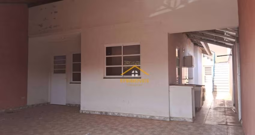 Casa com 3 dormitórios à venda por R$ 300.000,00 - Residencial Jardim dos Ipês - Nova Odessa/SP
