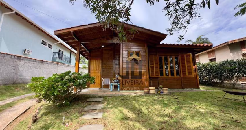 Casa com 3 dormitórios à venda, 89 m² por R$ 780.000,00 - Campos de Atibaia - Atibaia/SP