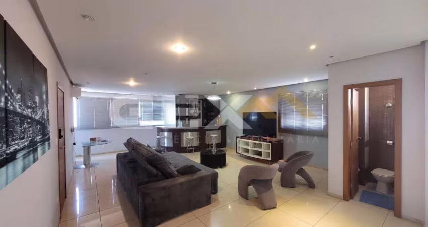 Apartamento com 159m² no miolo do centro