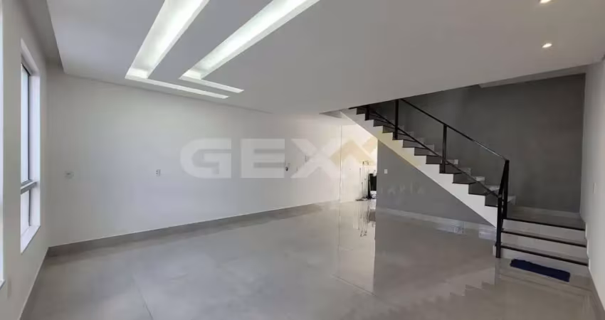 Casa com piscina e espaço gourmet completo no bairro Nações