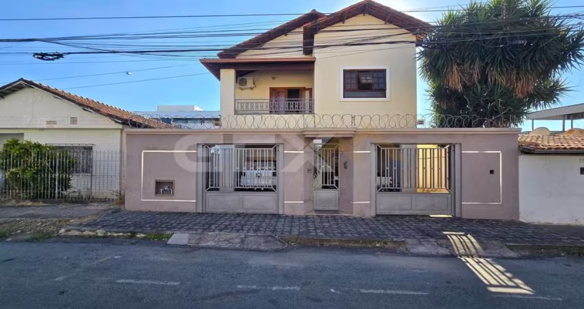 Casa à venda, 05 quartos, 02 suítes, 04 vagas, Rua Afrânio Peixoto, São José - D